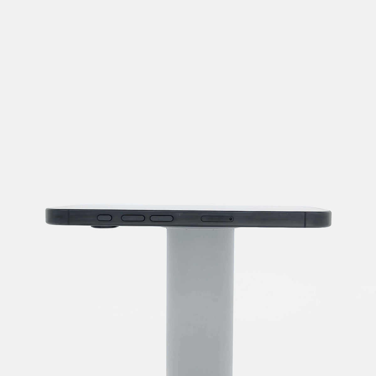 95新 Apple iPhone 16 Pro 128G 黑色鈦金屬 中國大陸版