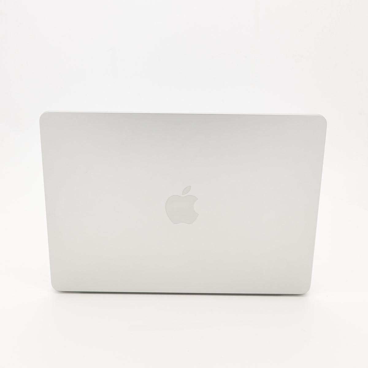 99新 Apple MacBook Air 22年 13寸 M2（8+8核） 8G RAM 256G SSD 銀色