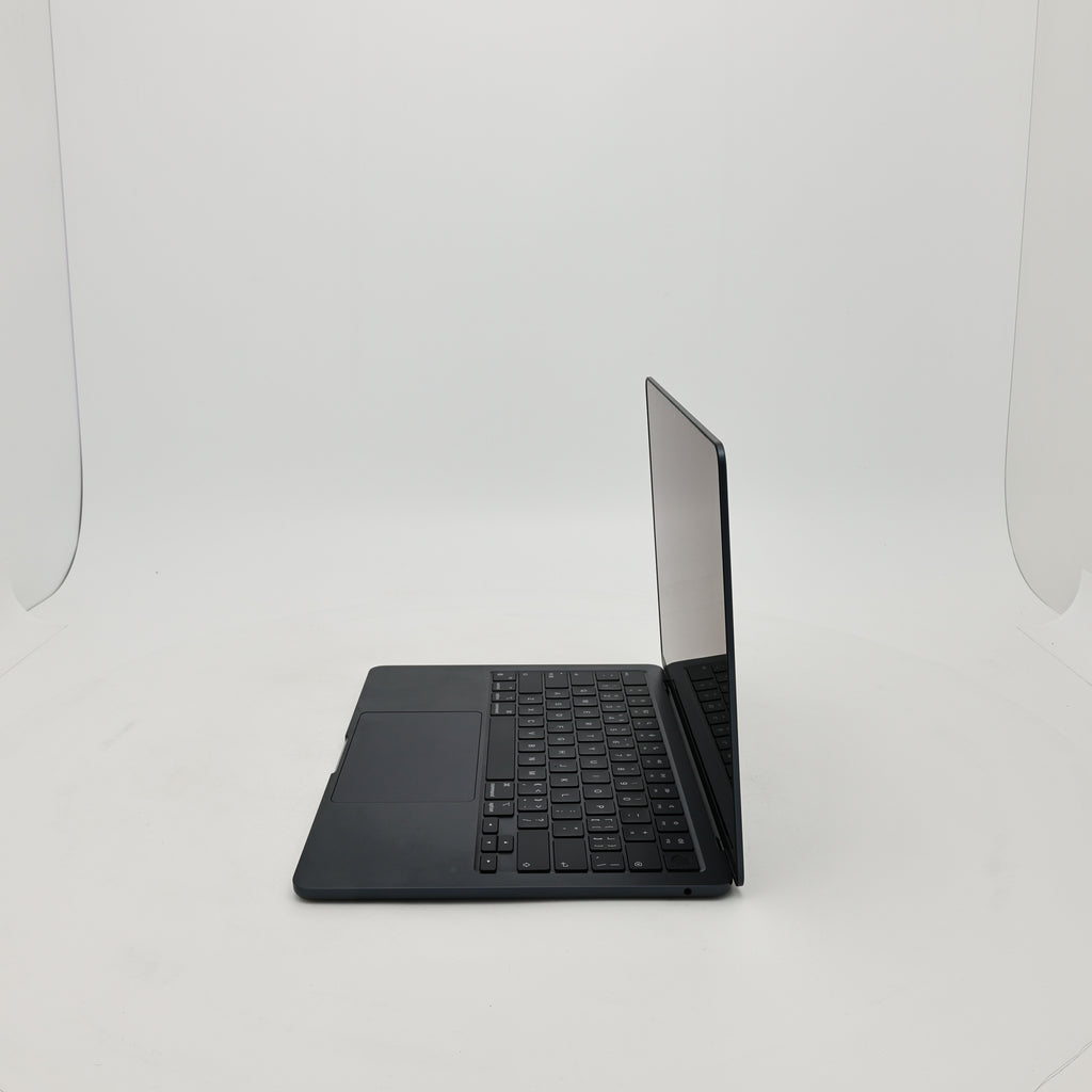 95新 Apple MacBook Air 22年 13寸 M2（8+8核） 8G RAM 256G SSD 午夜色
