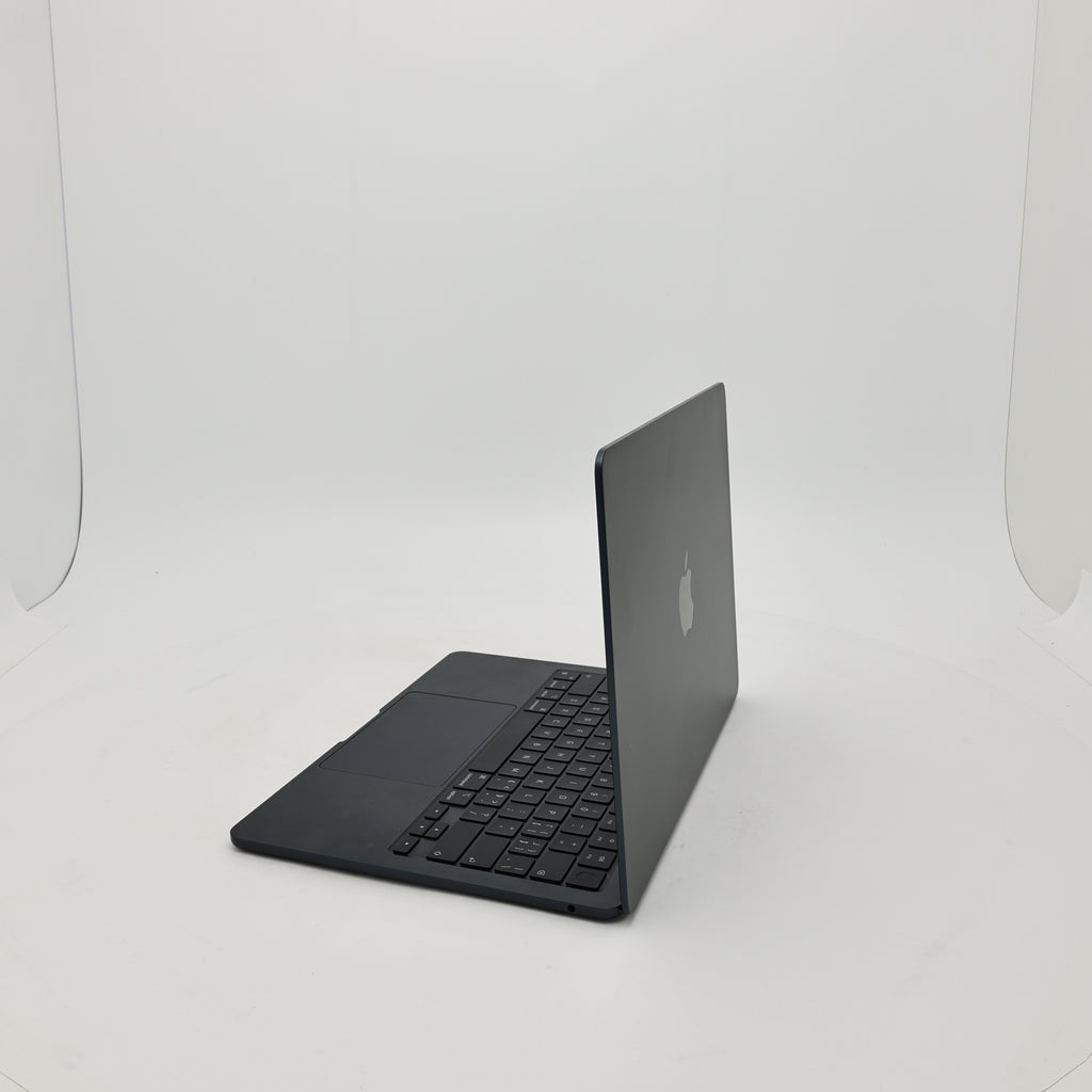 95新 Apple MacBook Air 22年 13寸 M2（8+8核） 8G RAM 256G SSD 午夜色