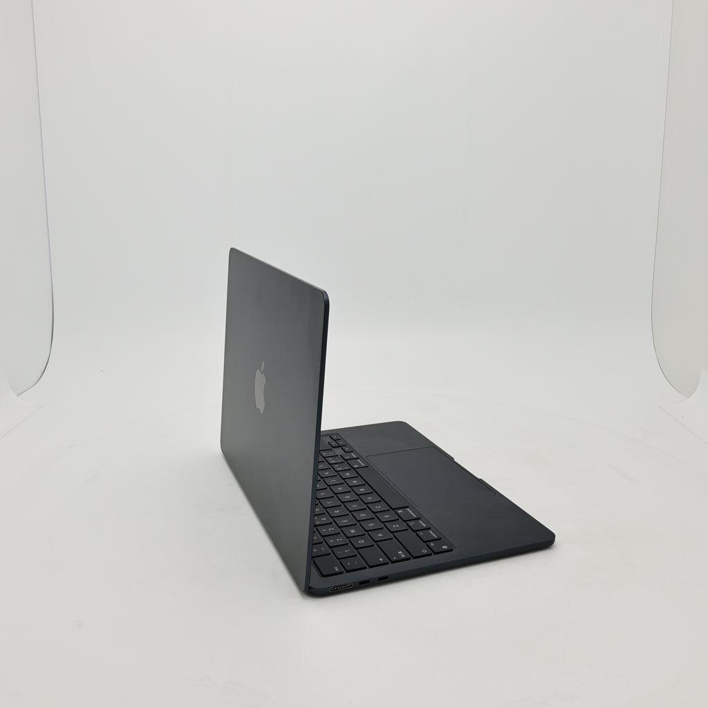 95新 Apple MacBook Air 22年 13寸 M2（8+8核） 8G RAM 256G SSD 午夜色