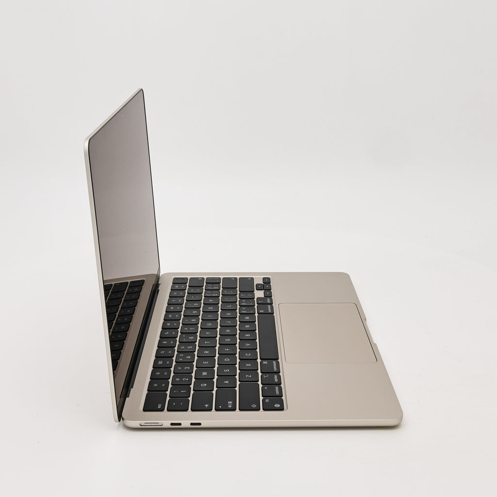 99新 Apple MacBook Air 22年 13寸 M2（8+8核） 16G RAM 256G SSD 星光色