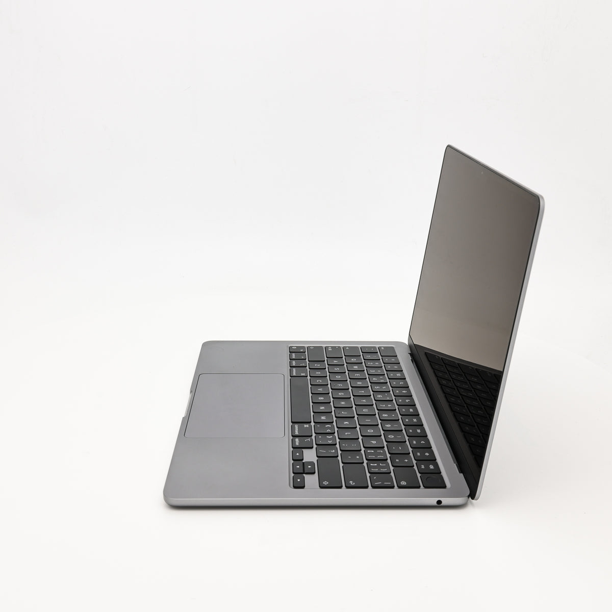 95新 Apple MacBook Air 22年 13寸 M2（8+10核） 8G RAM 512G SSD 深空灰色