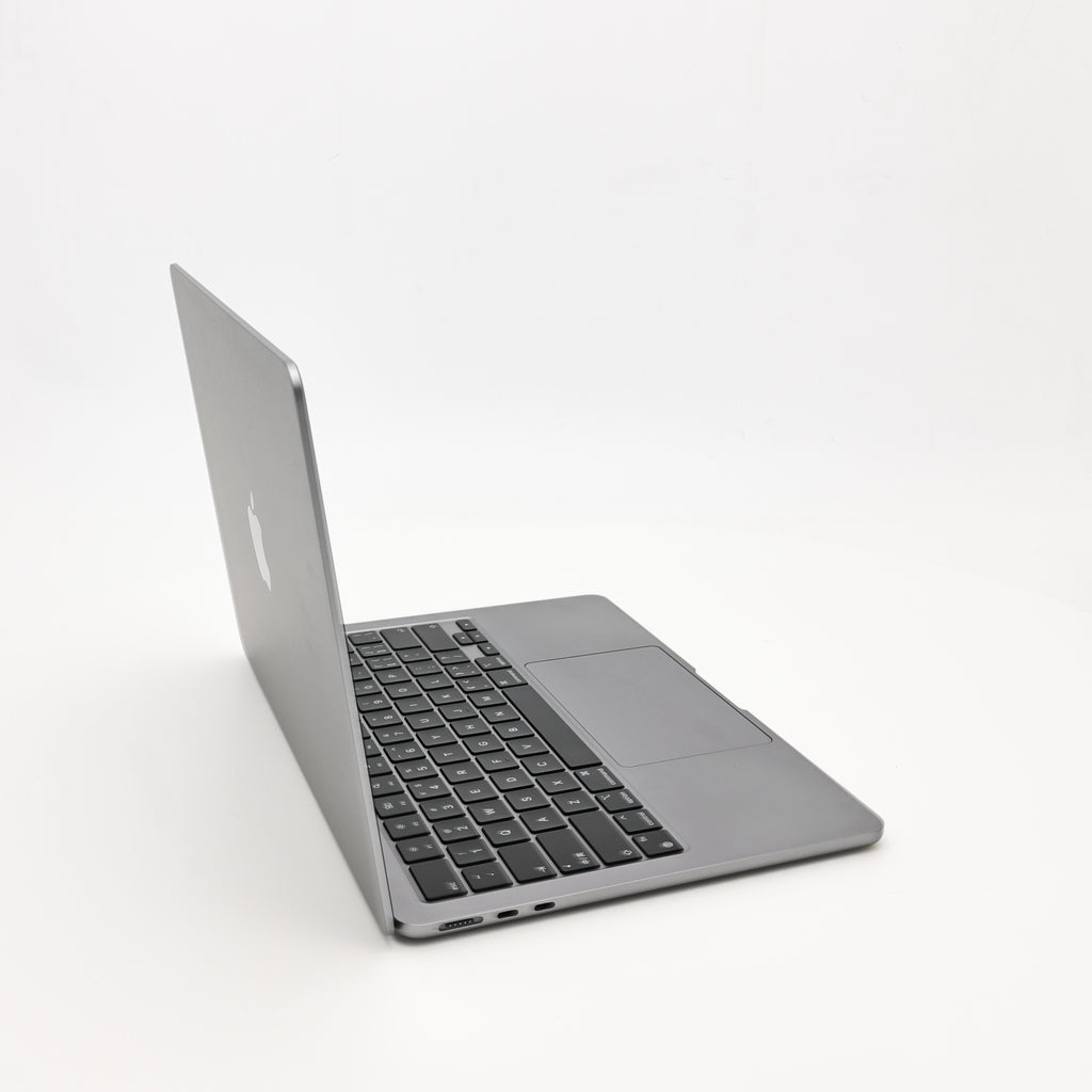 95新 Apple MacBook Air 22年 13寸 M2（8+10核） 8G RAM 512G SSD 深空灰色