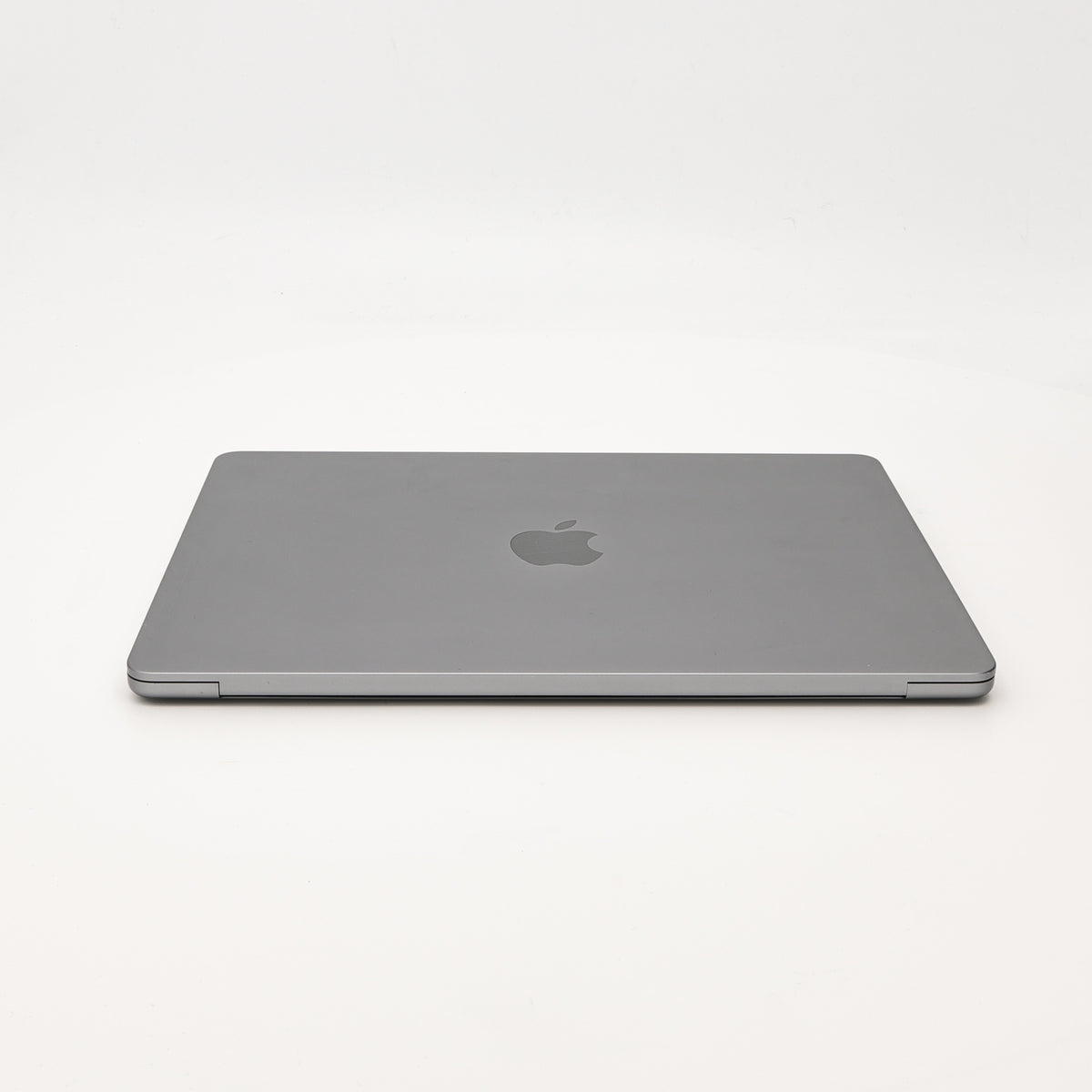 95新 Apple MacBook Air 22年 13寸 M2（8+10核） 8G RAM 512G SSD 深空灰色