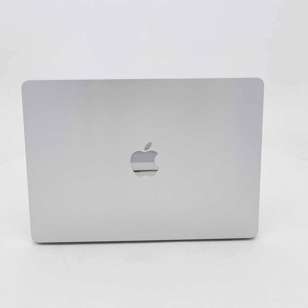 95新 Apple MacBook Air 22年 13寸 M2（8+8核） 8G RAM 256G SSD 銀色
