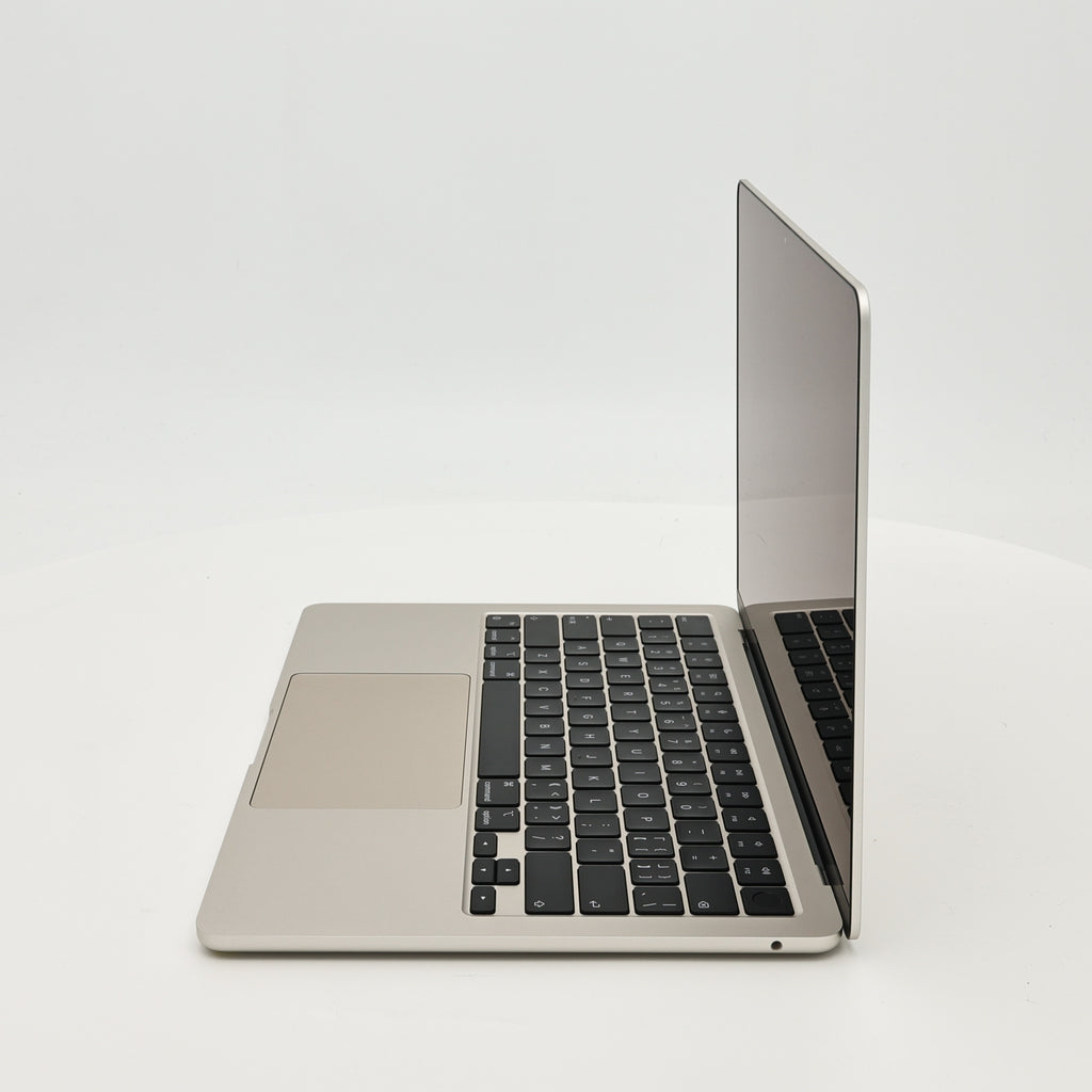 99新 Apple MacBook Air 22年 13寸 M2（8+8核） 16G RAM 256G SSD 星光色