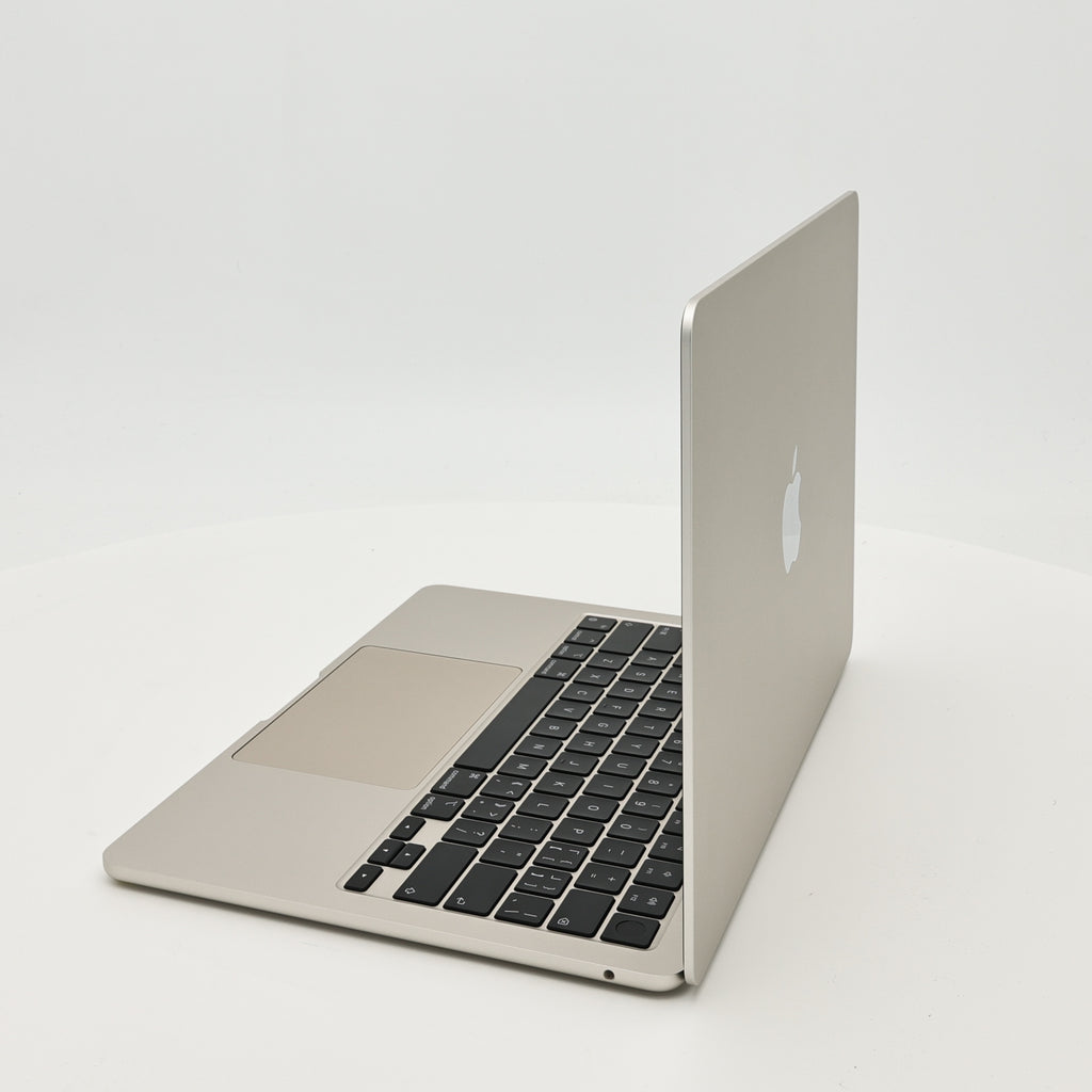 99新 Apple MacBook Air 22年 13寸 M2（8+8核） 16G RAM 256G SSD 星光色
