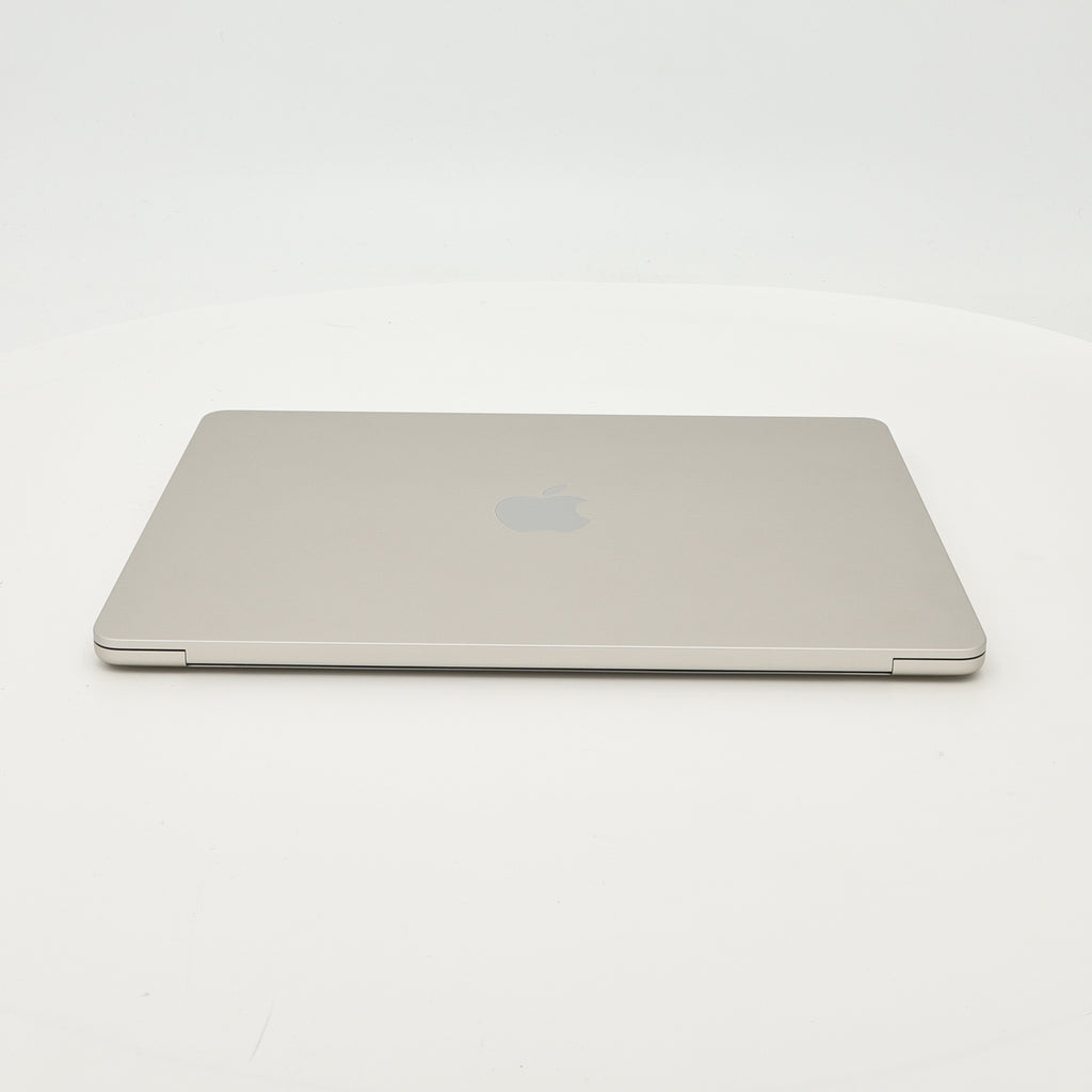 99新 Apple MacBook Air 22年 13寸 M2（8+8核） 16G RAM 256G SSD 星光色