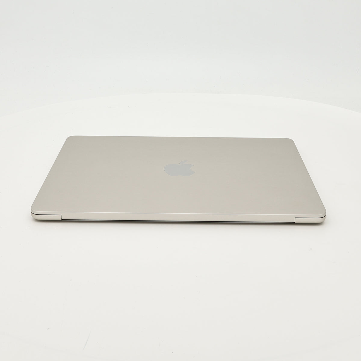 99新 Apple MacBook Air 22年 13寸 M2（8+8核） 16G RAM 256G SSD 星光色