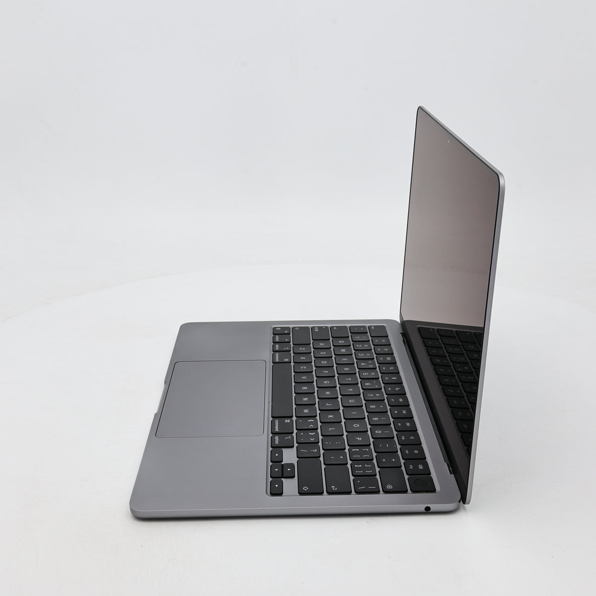 95新 Apple MacBook Air 22年 13寸 M2（8+8核） 8G RAM 256G SSD 深空灰色