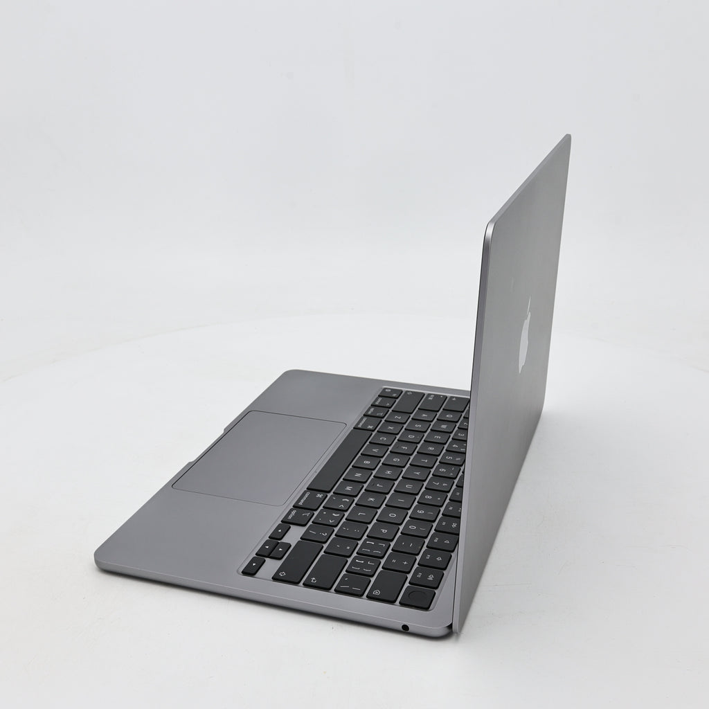 95新 Apple MacBook Air 22年 13寸 M2（8+8核） 8G RAM 256G SSD 深空灰色