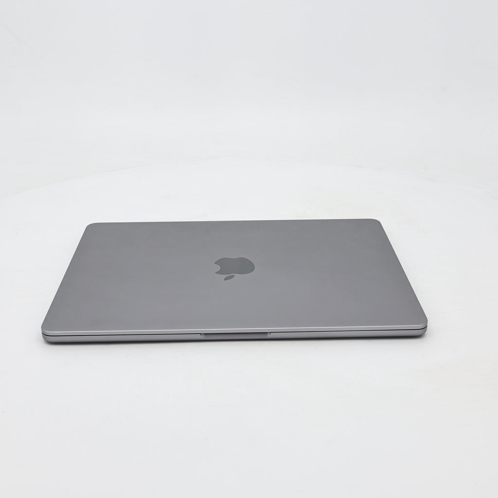 95新 Apple MacBook Air 22年 13寸 M2（8+8核） 8G RAM 256G SSD 深空灰色