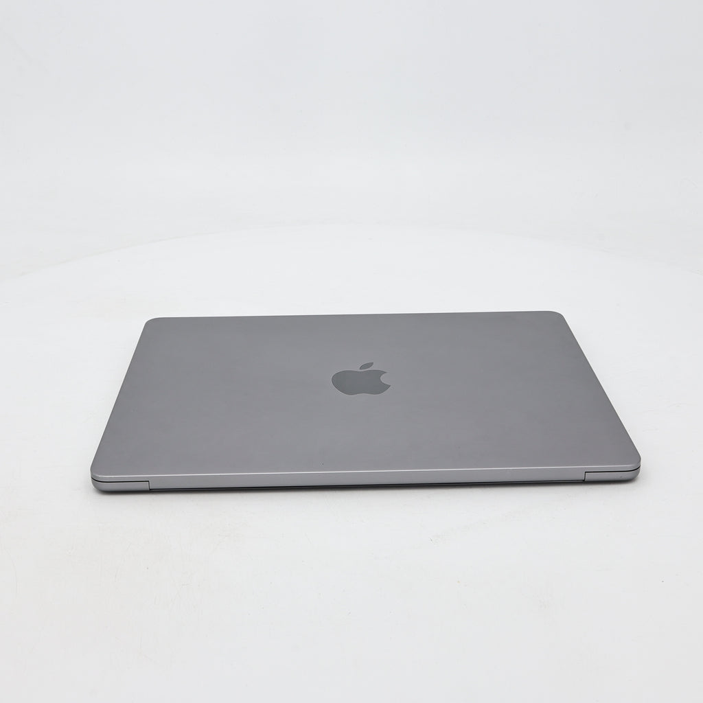95新 Apple MacBook Air 22年 13寸 M2（8+8核） 8G RAM 256G SSD 深空灰色