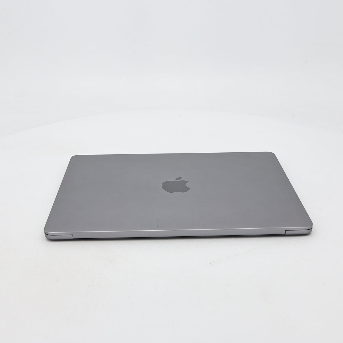 95新 Apple MacBook Air 22年 13寸 M2（8+8核） 8G RAM 256G SSD 深空灰色