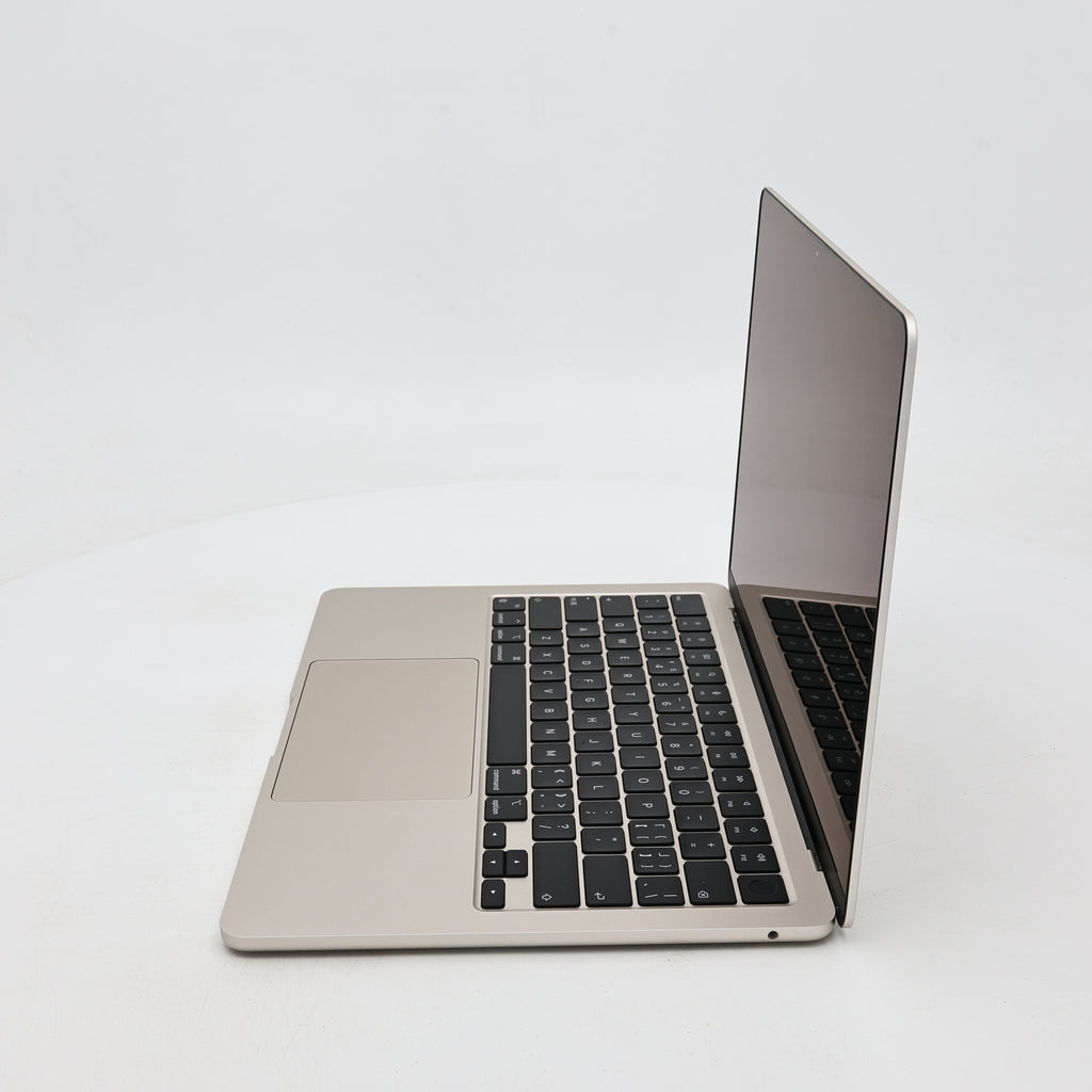 95新 Apple MacBook Air 22年 13寸 M2（8+8核） 8G RAM 256G SSD 星光色
