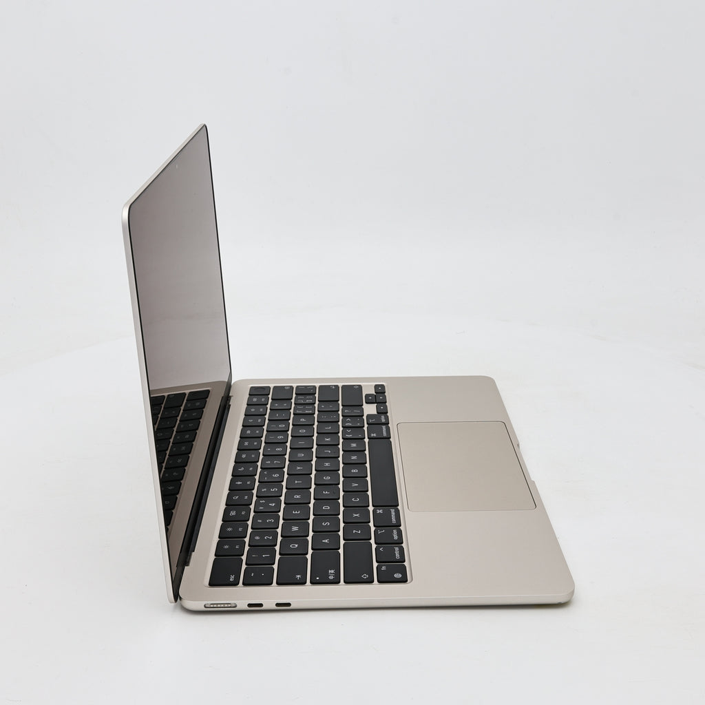 95新 Apple MacBook Air 22年 13寸 M2（8+8核） 8G RAM 256G SSD 星光色