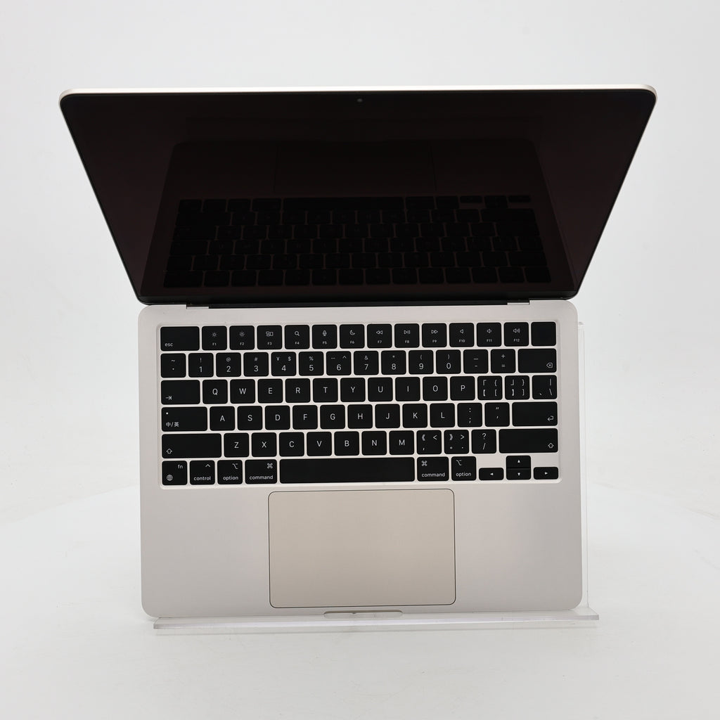 95新 Apple MacBook Air 22年 13寸 M2（8+8核） 8G RAM 256G SSD 星光色