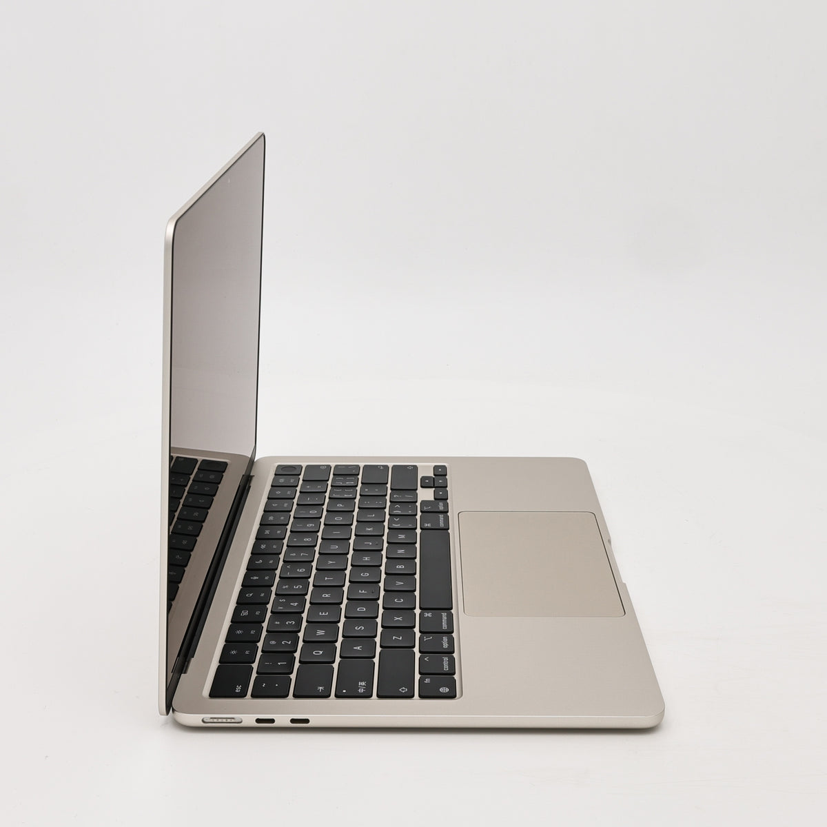 95新 Apple MacBook Air 22年 13寸 M2（8+8核） 8G RAM 256G SSD 星光色