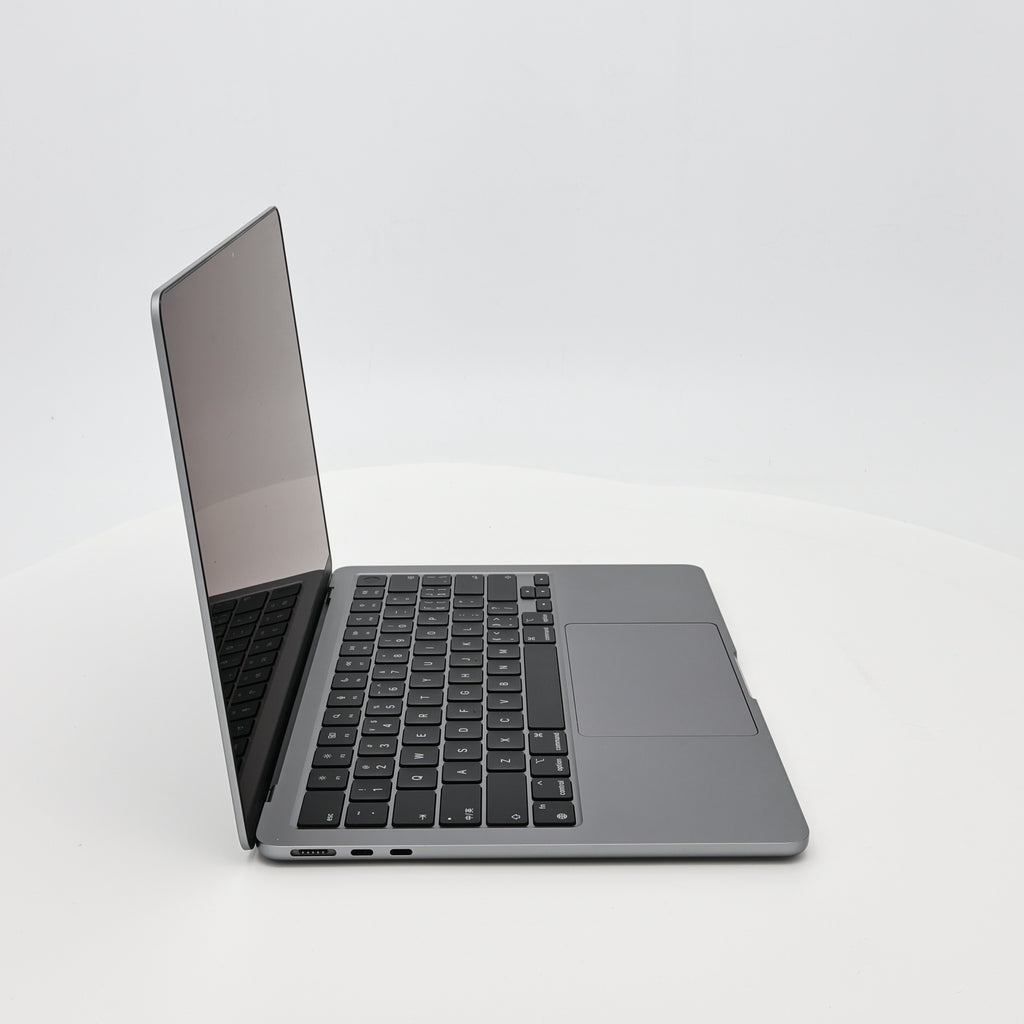 99新 Apple MacBook Air 22年 13寸 M2（8+10核） 8G RAM 512G SSD 深空灰色