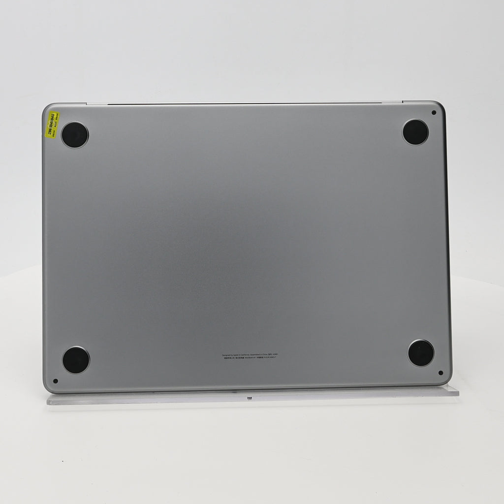 99新 Apple MacBook Air 22年 13寸 M2（8+10核） 8G RAM 512G SSD 深空灰色