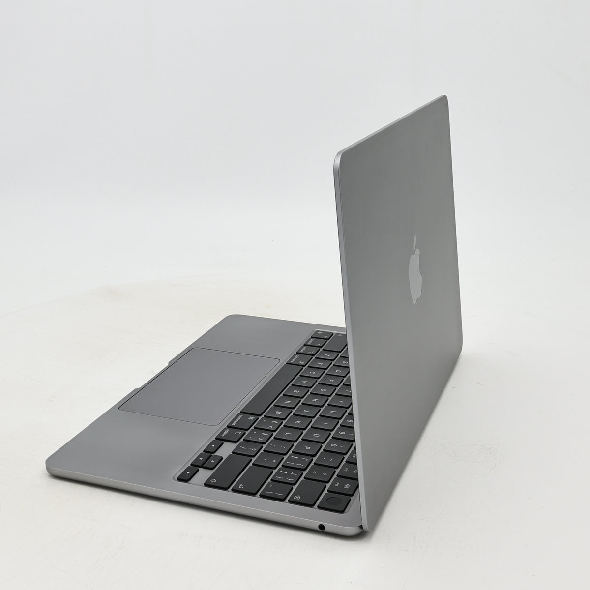 99新 Apple MacBook Air 22年 13寸 M2（8+8核） 8G RAM 512G SSD 深空灰色