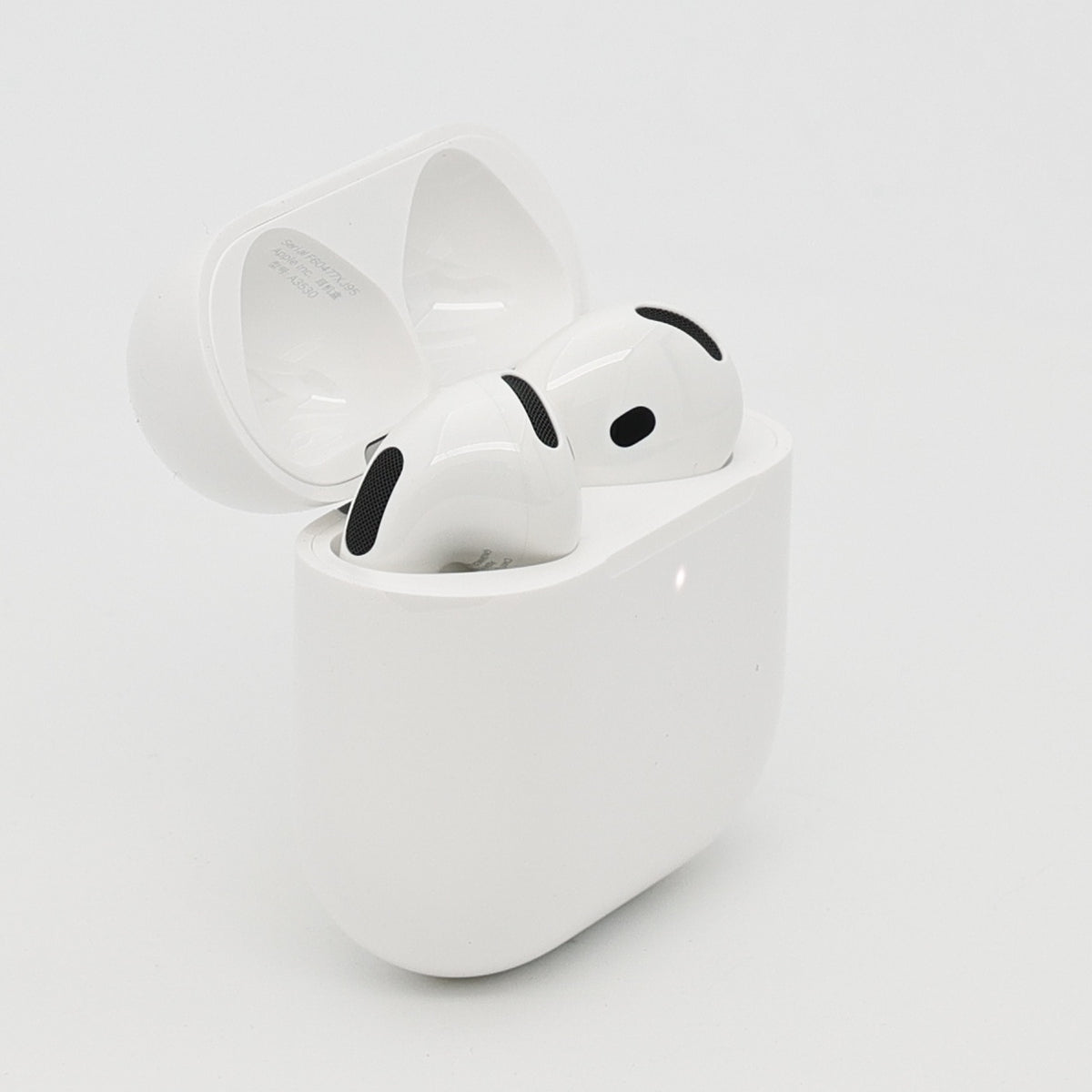 99新 Apple AirPods 5 白色