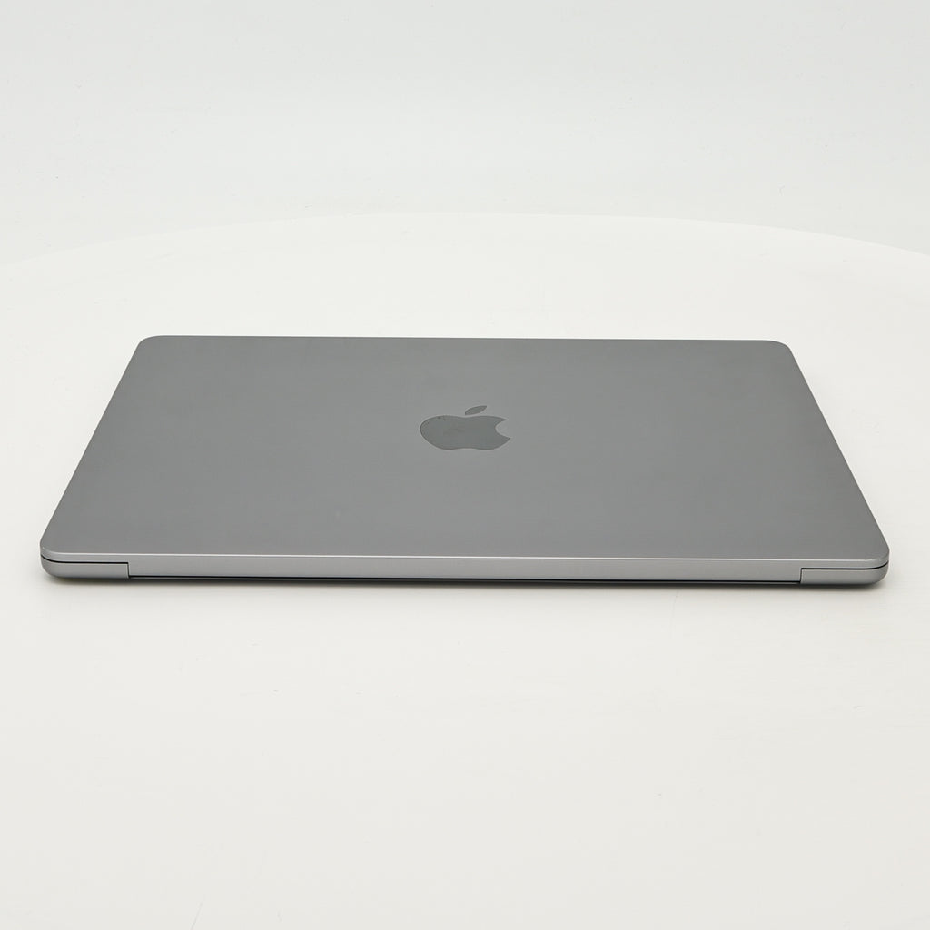 95新 Apple MacBook Air 22年 13寸 M2（8+8核） 8G RAM 256G SSD 深空灰色