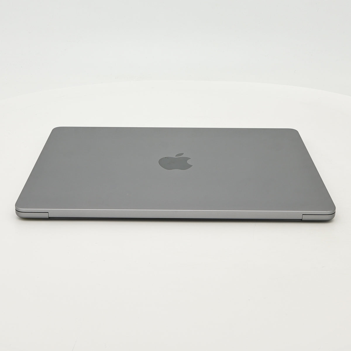 95新 Apple MacBook Air 22年 13寸 M2（8+8核） 8G RAM 256G SSD 深空灰色