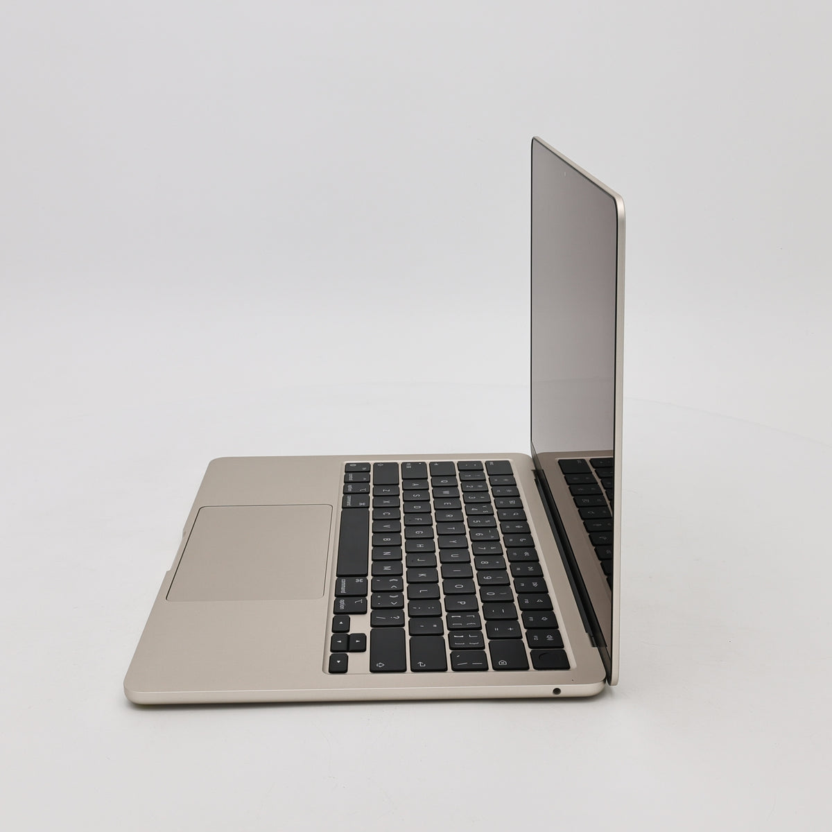 99新 Apple MacBook Air 22年 13寸 M2（8+8核） 8G RAM 256G SSD 星光色