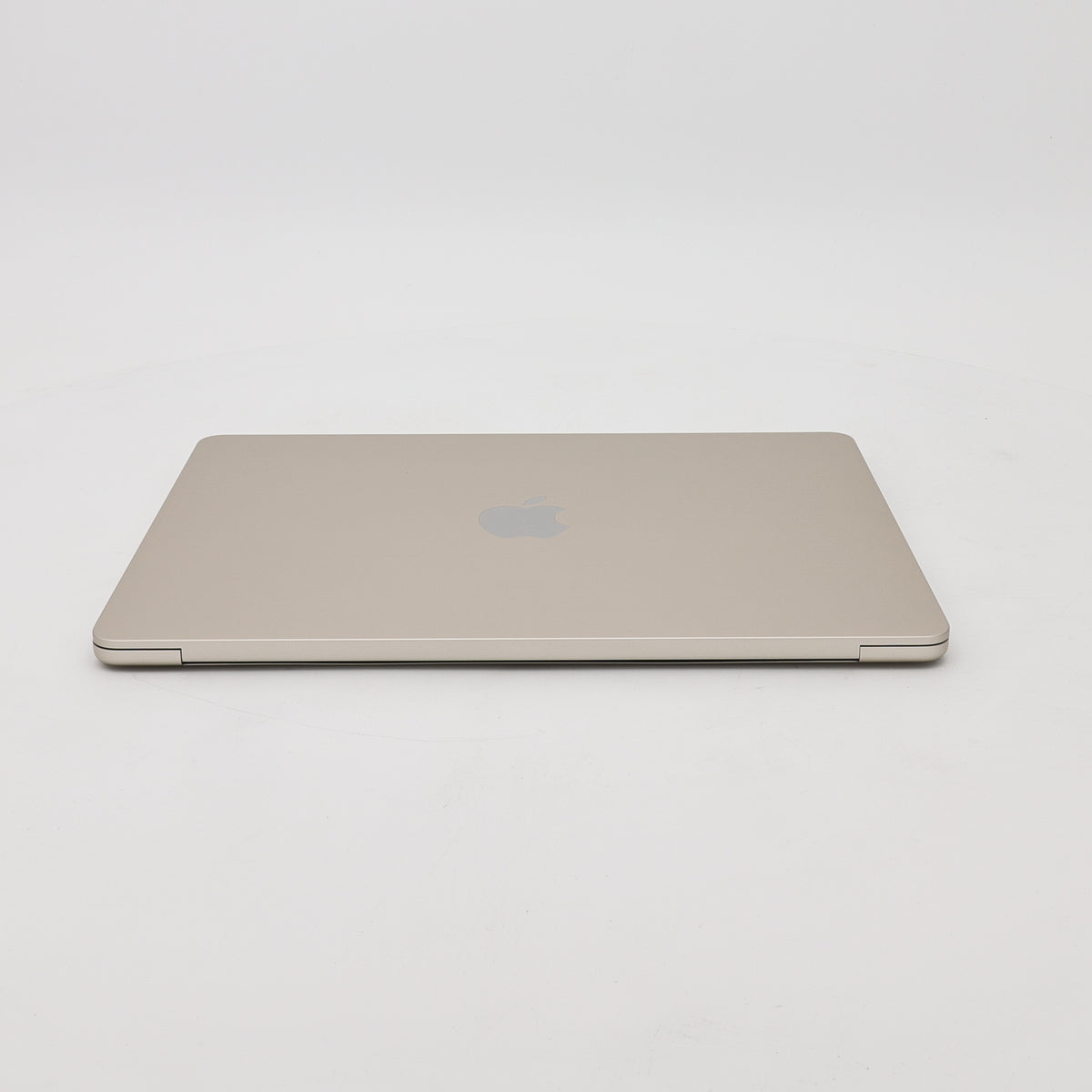 99新 Apple MacBook Air 22年 13寸 M2（8+8核） 8G RAM 256G SSD 星光色