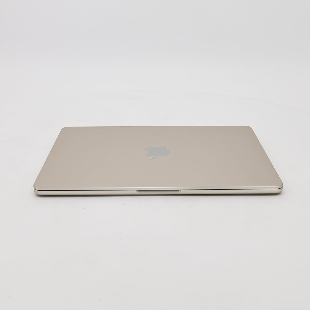 99新 Apple MacBook Air 22年 13寸 M2（8+8核） 8G RAM 256G SSD 星光色