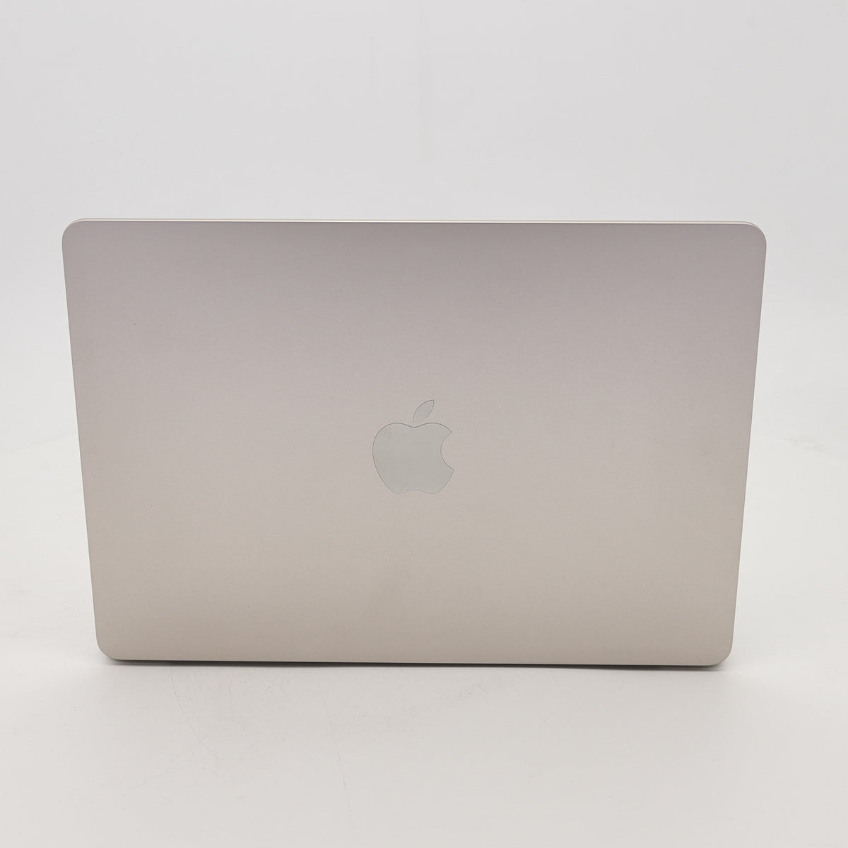 95新 Apple MacBook Air 22年 13寸 M2（8+8核） 8G RAM 256G SSD 星光色