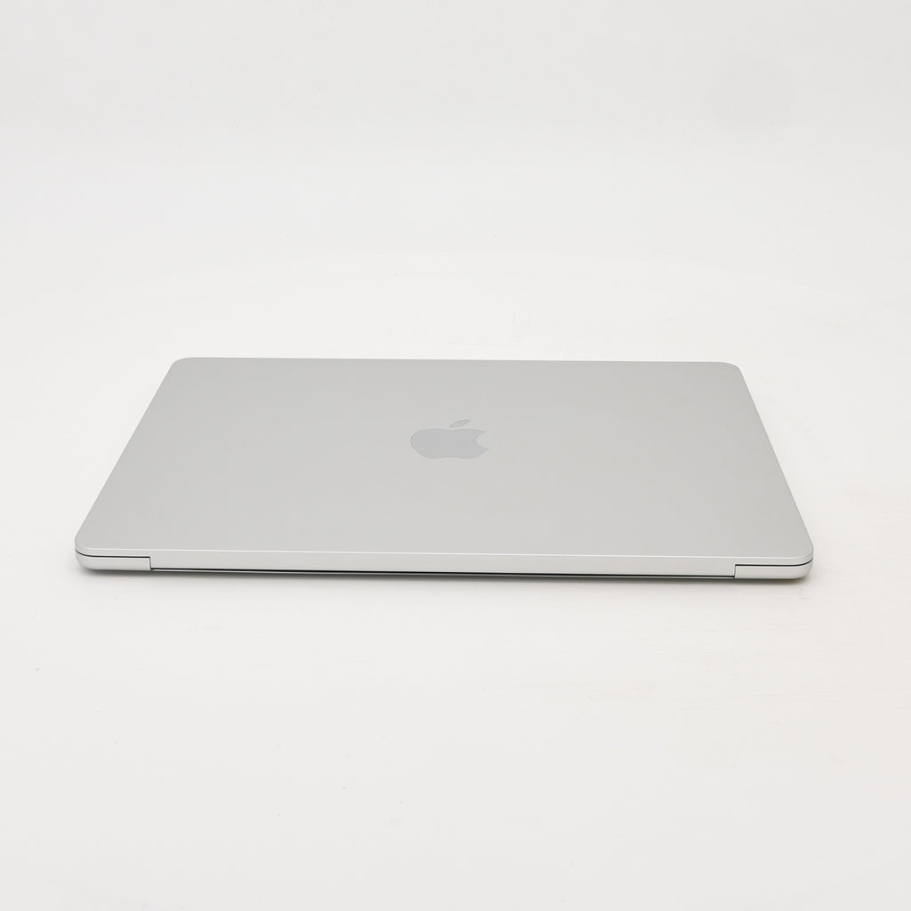95新 Apple MacBook Air 24年 13寸 M3（8+10核） 8G RAM 512G SSD 銀色