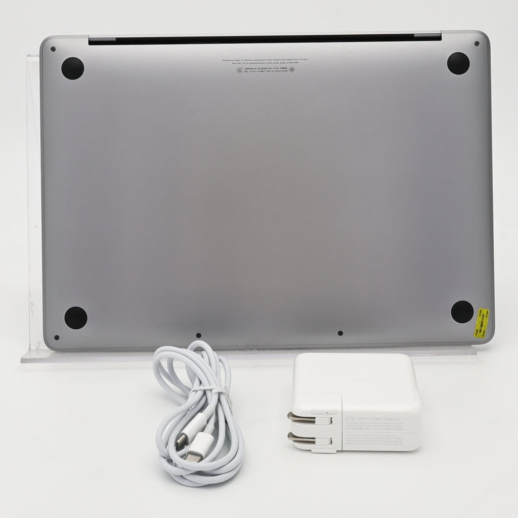 99新 Apple MacBook Pro 22年 13寸 M2（8+10核） 8G RAM 512G SSD 深空灰色