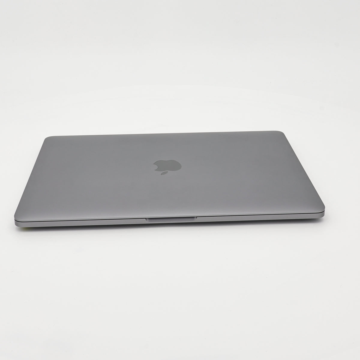 99新 Apple MacBook Pro 22年 13寸 M2（8+10核） 8G RAM 512G SSD 深空灰色