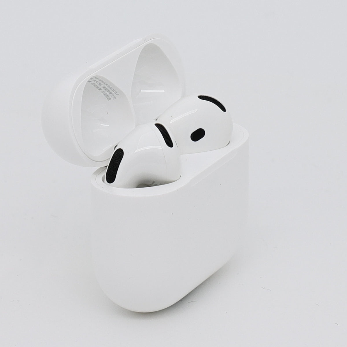 99新 Apple AirPods 4 (不支持主動降噪) 白色