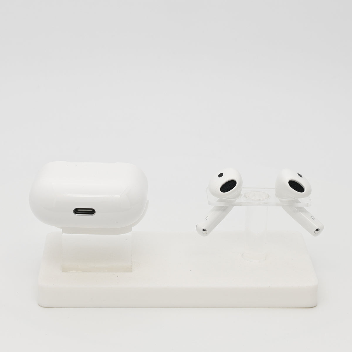 99新 Apple AirPods 5 白色