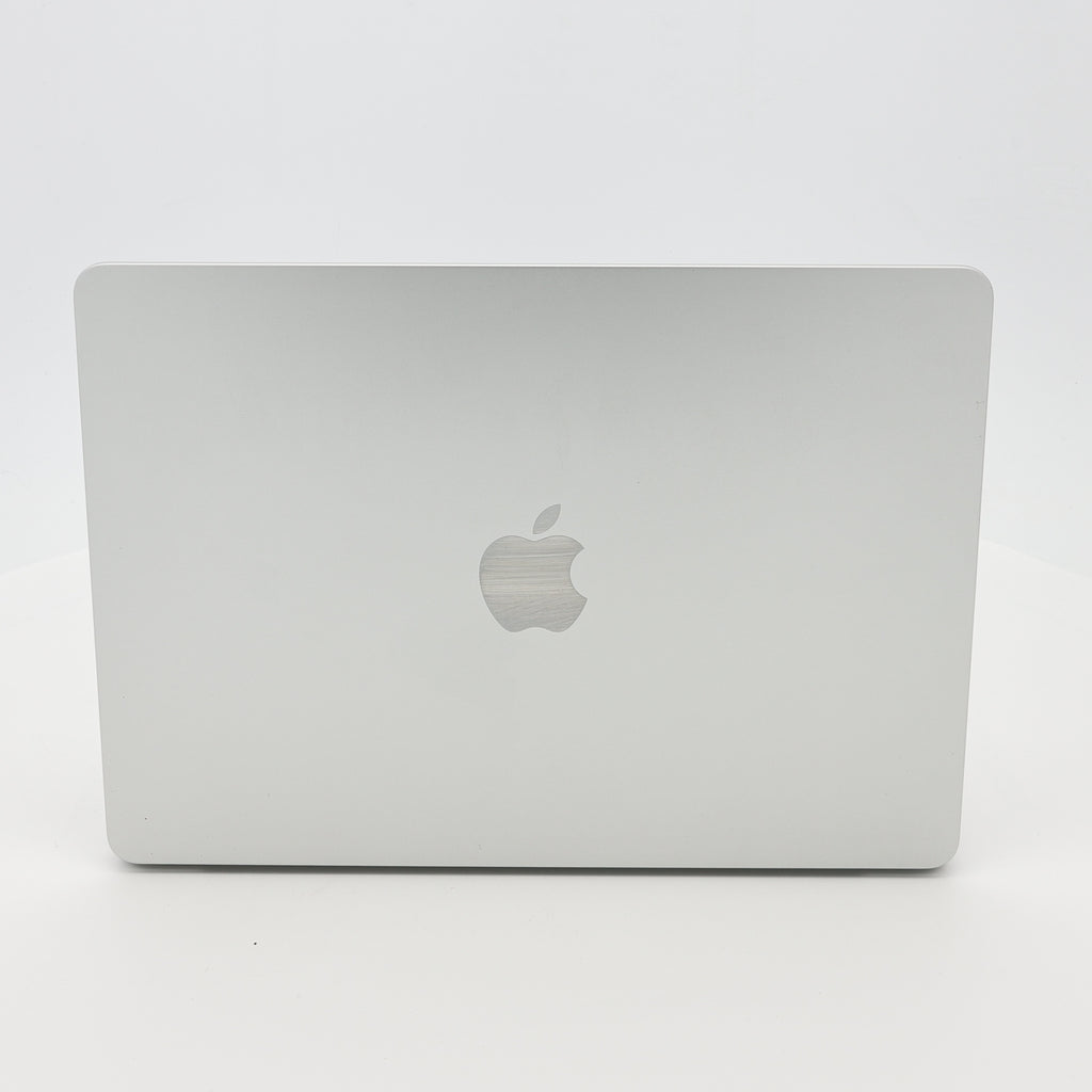 95新 Apple MacBook Air 22年 13寸 M2（8+8核） 8G RAM 256G SSD 銀色