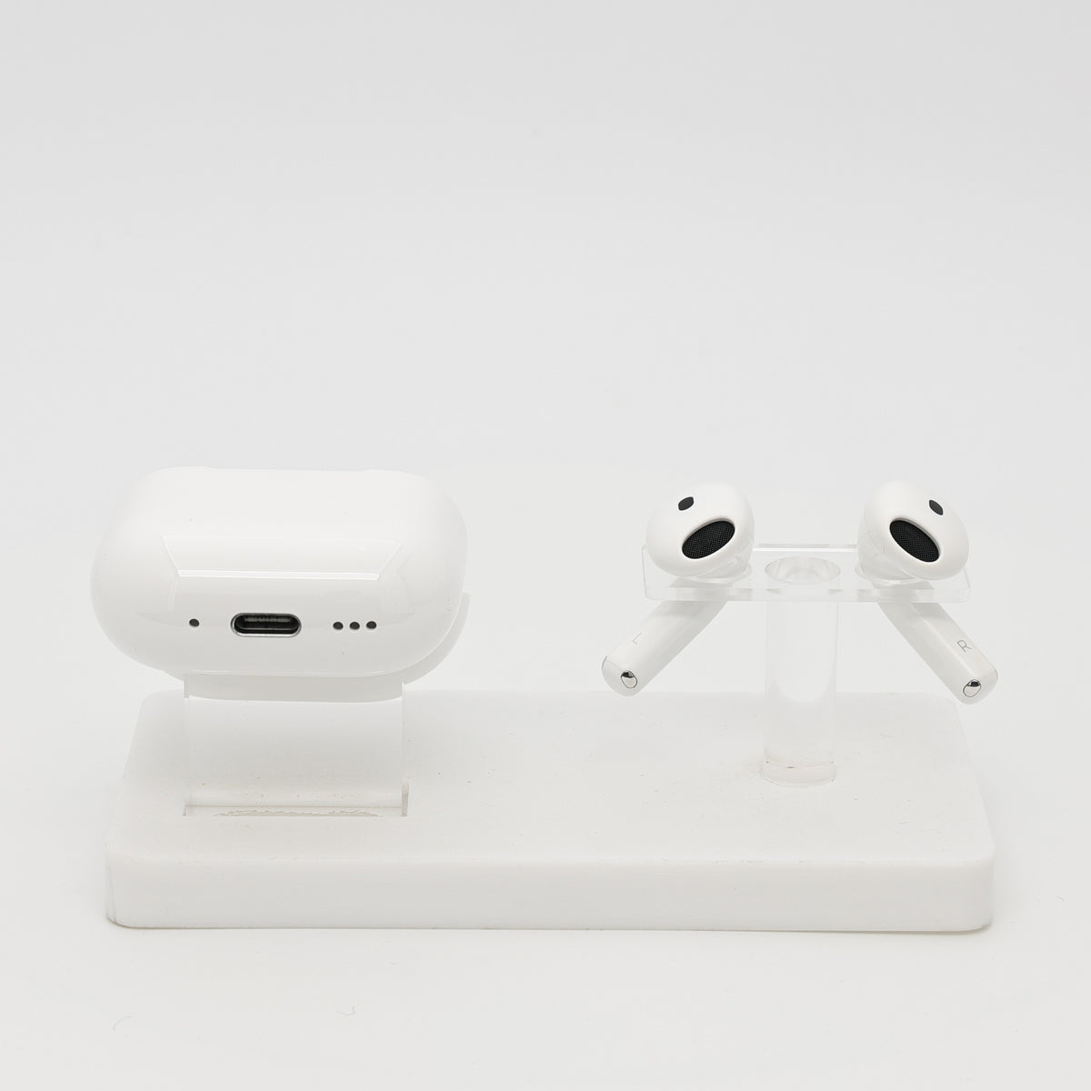 99新 Apple AirPods 4 (支持主動降噪) 白色