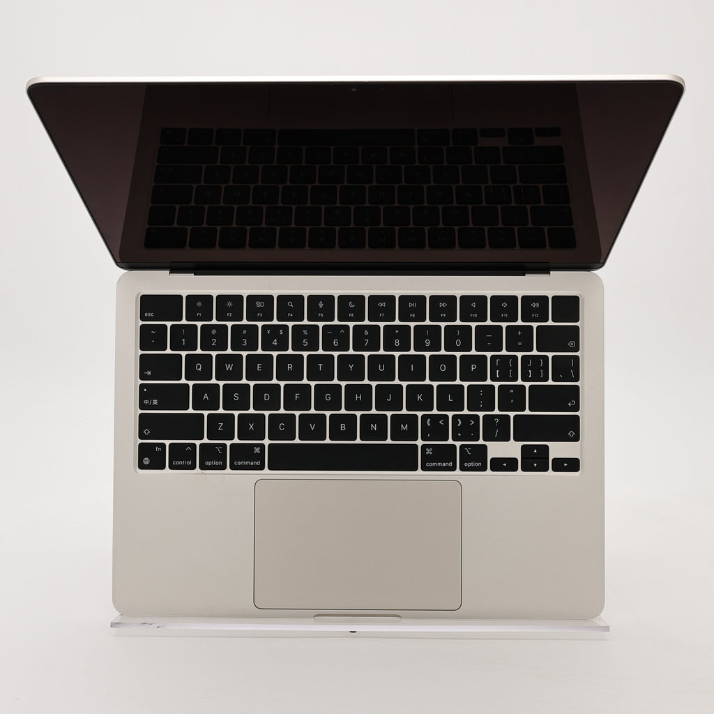 95新 Apple MacBook Air 22年 13寸 M2（8+8核） 8G RAM 256G SSD 星光色