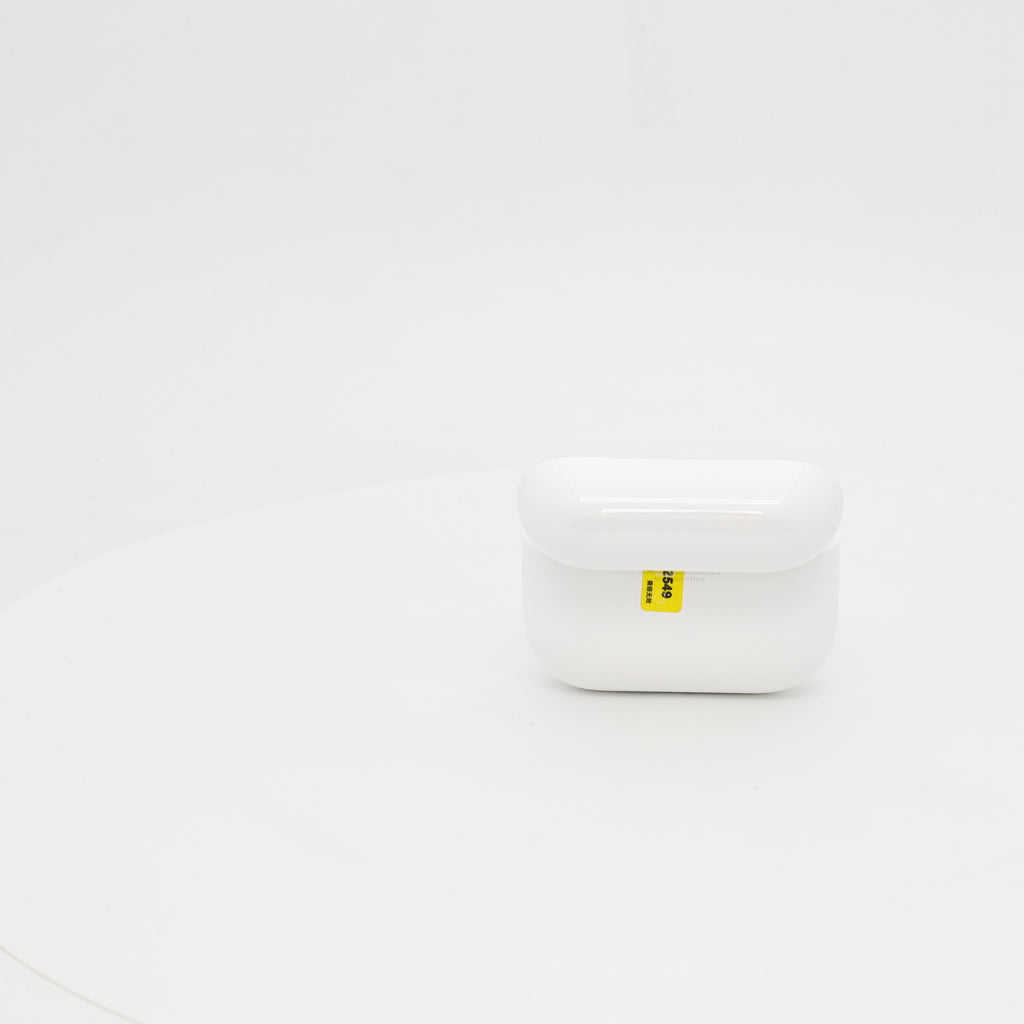 99新 Apple AirPods Pro 3 白色