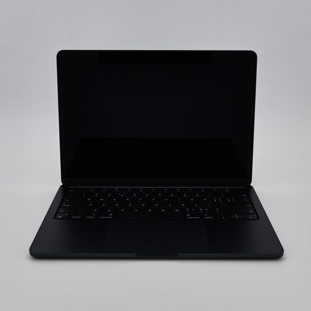 95新 Apple MacBook Air 22年 13寸 M2（8+8核） 8G RAM 256G SSD 午夜色