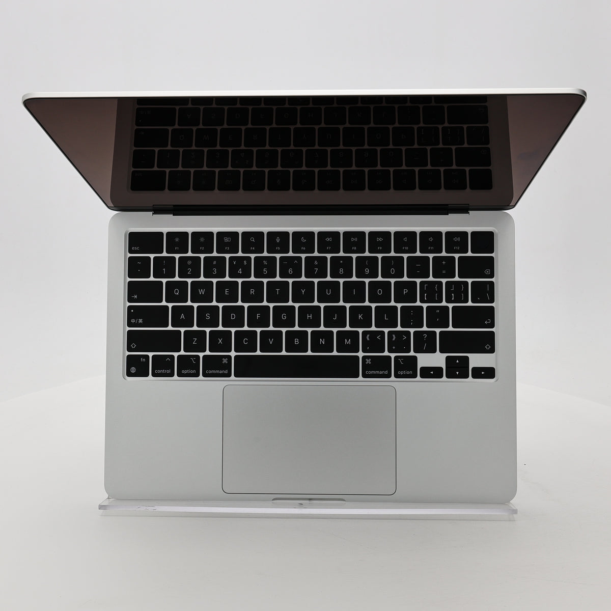 95新 Apple MacBook Air 22年 13寸 M2（8+8核） 8G RAM 256G SSD 銀色