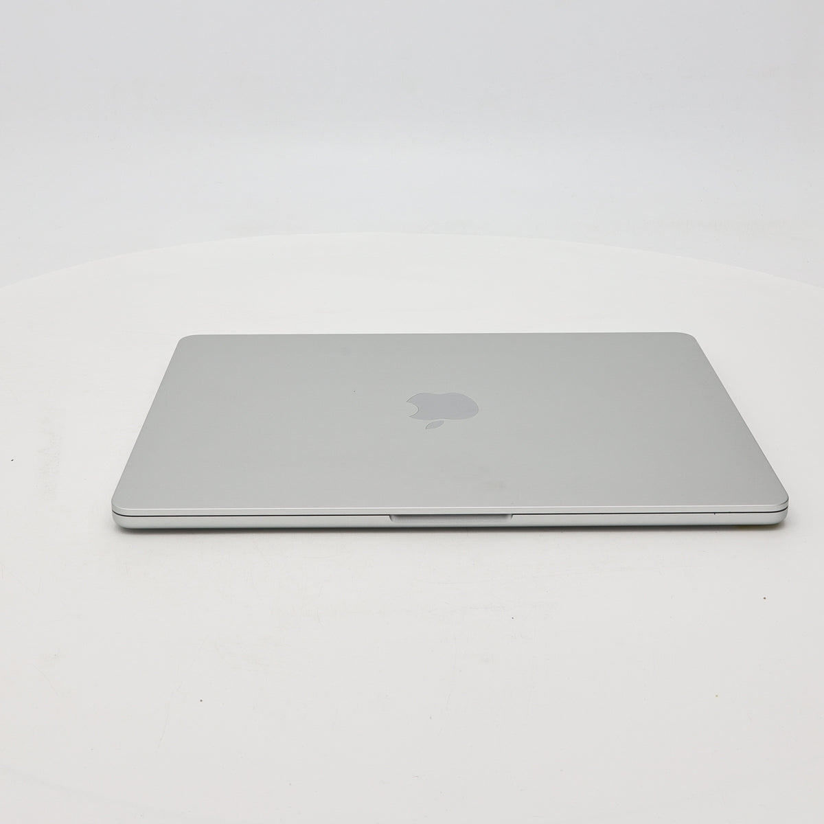 95新 Apple MacBook Air 22年 13寸 M2（8+8核） 8G RAM 256G SSD 銀色