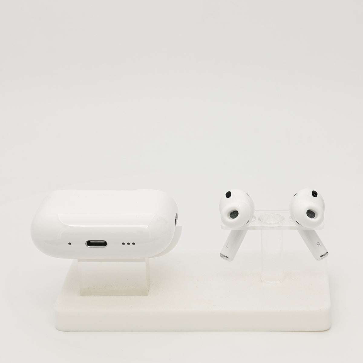 99新 Apple AirPods Pro 3 白色