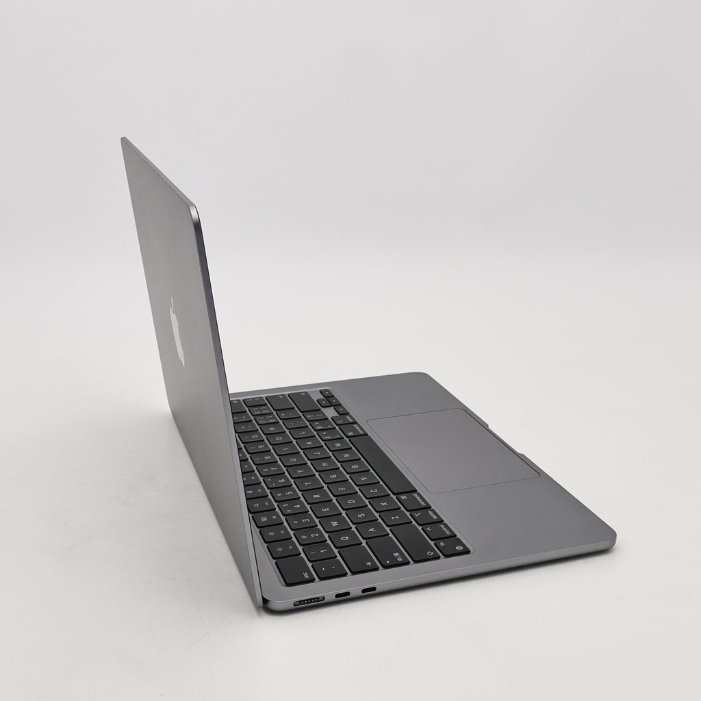 95新 Apple MacBook Air 22年 13寸 M2（8+10核） 8G RAM 512G SSD 深空灰色