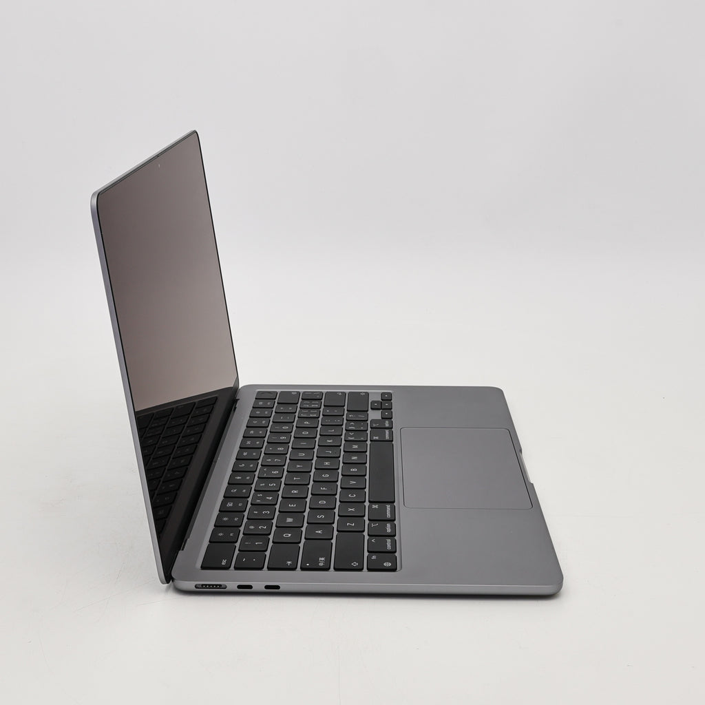 95新 Apple MacBook Air 22年 13寸 M2（8+10核） 8G RAM 512G SSD 深空灰色