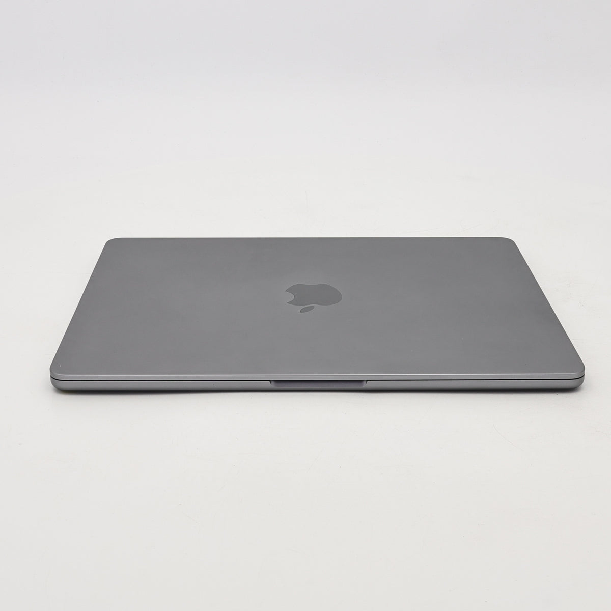 95新 Apple MacBook Air 22年 13寸 M2（8+10核） 8G RAM 512G SSD 深空灰色