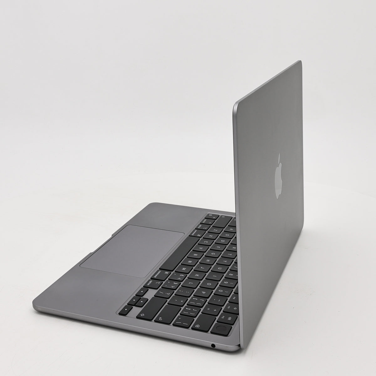 95新 Apple MacBook Air 22年 13寸 M2（8+8核） 16G RAM 256G SSD 深空灰色